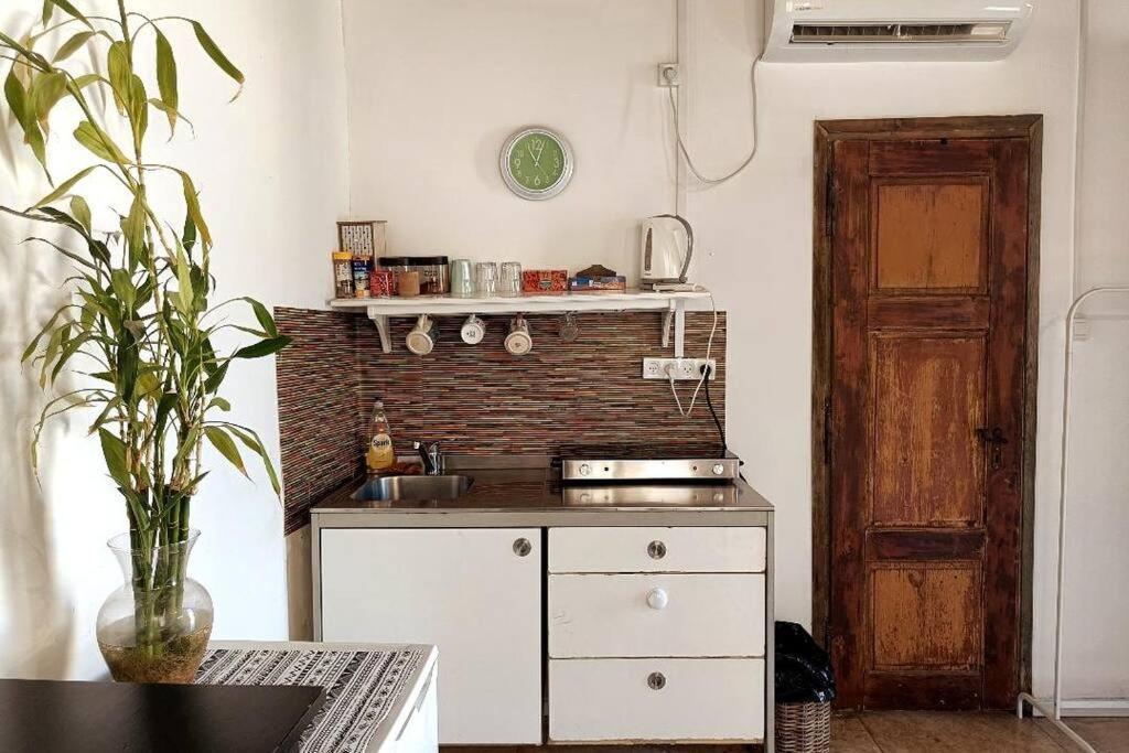 Big Big Terrace Kerem Cosy Studio Tel Aviv Exterior photo